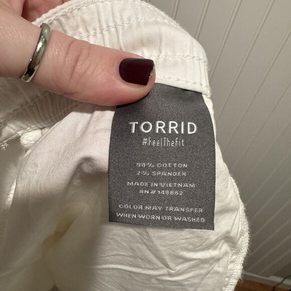 Torrid White Pull On Cotton Pants Straight Leg Crop Plus Size 3X - Picture 7 of 7